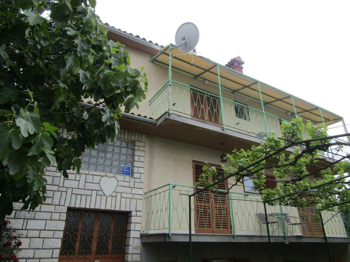 Green Gardens 2 Ρόβινι Εξωτερικό φωτογραφία